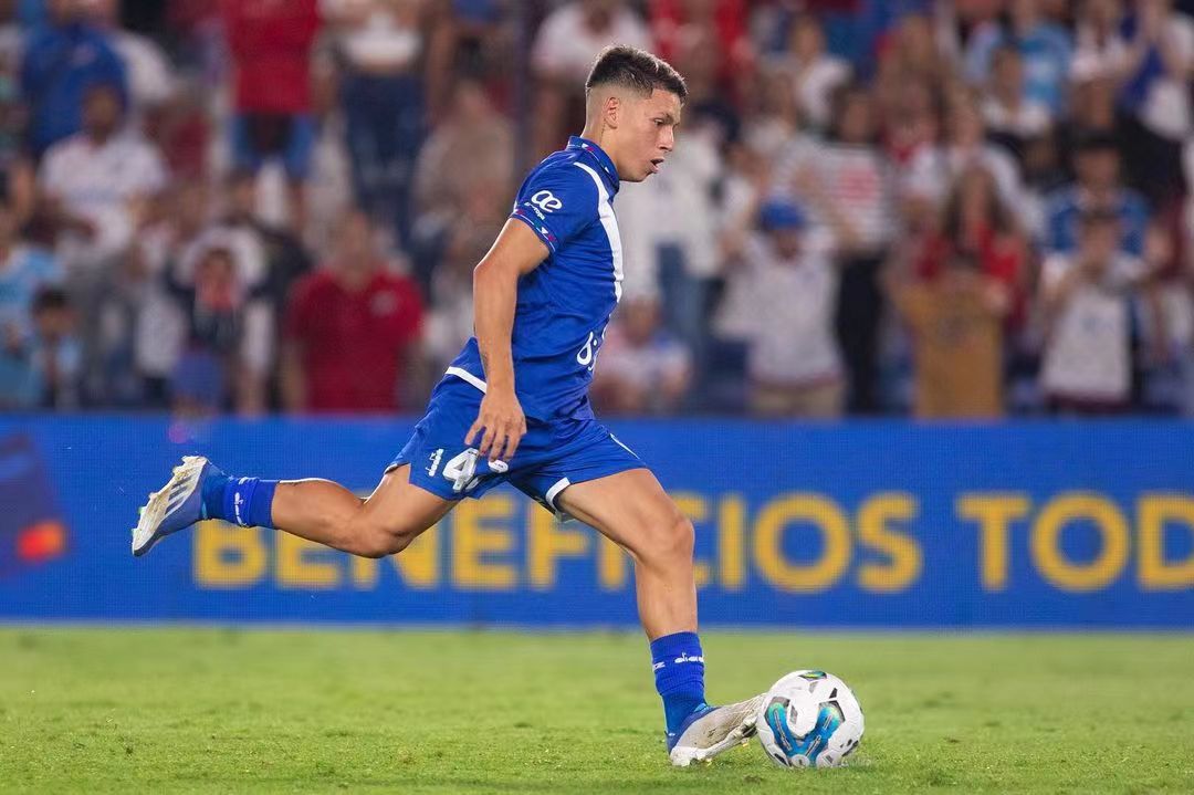 阿根廷16岁新星曼城,阿根廷16岁新星