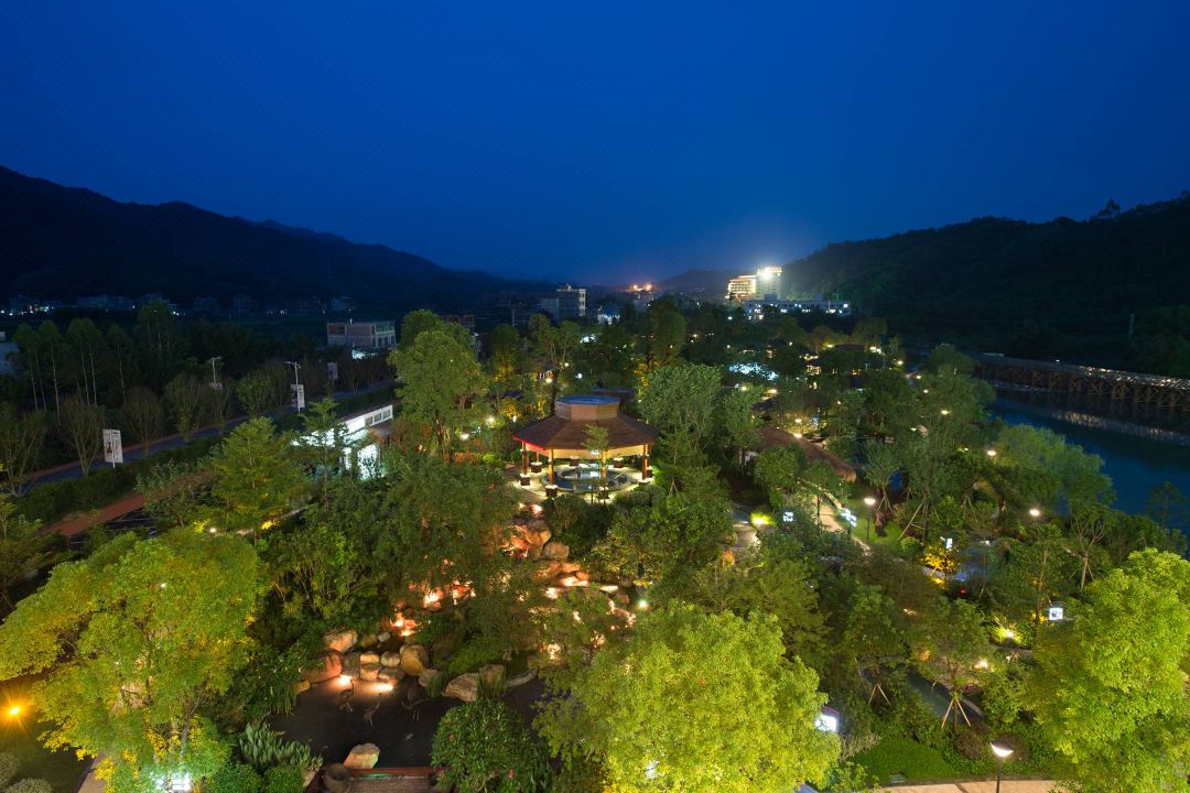 广东最值得推荐的温泉度假村,广东第一峰温泉是真温泉