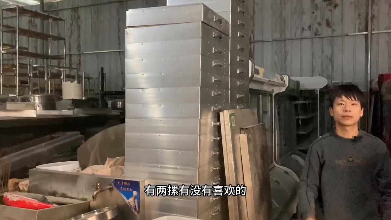 奇葩多多：招牌架9块9一个，老板觉得放在办公室效果怎么样？