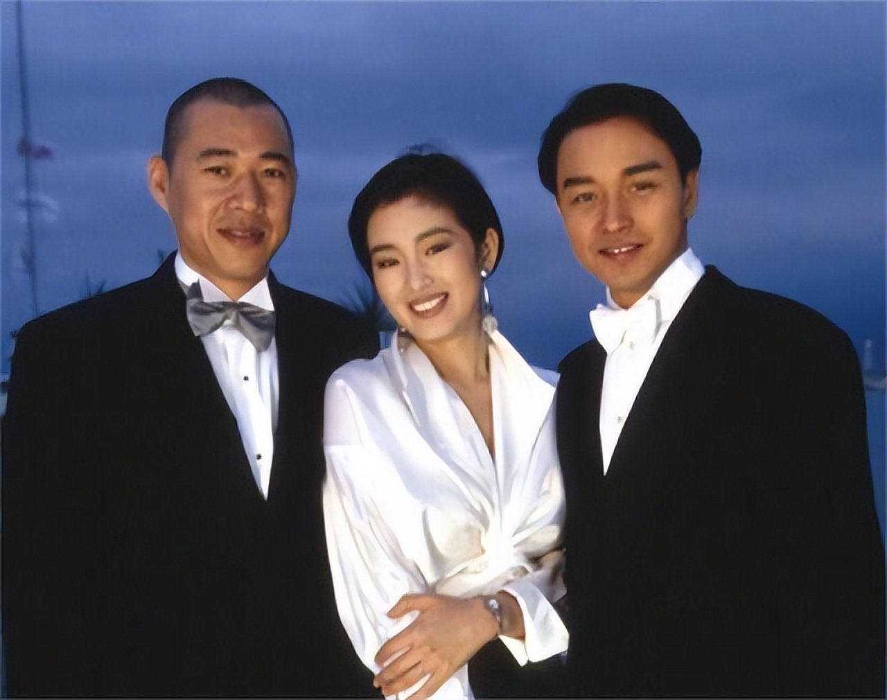 一晚赚上万，戛纳电影节钱色交易，成欧洲“高级陪客”赚钱天堂