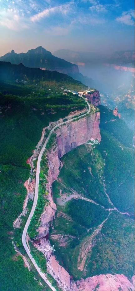 国内最值得自驾的七条绝美路线,此生必去的中国100个攻略