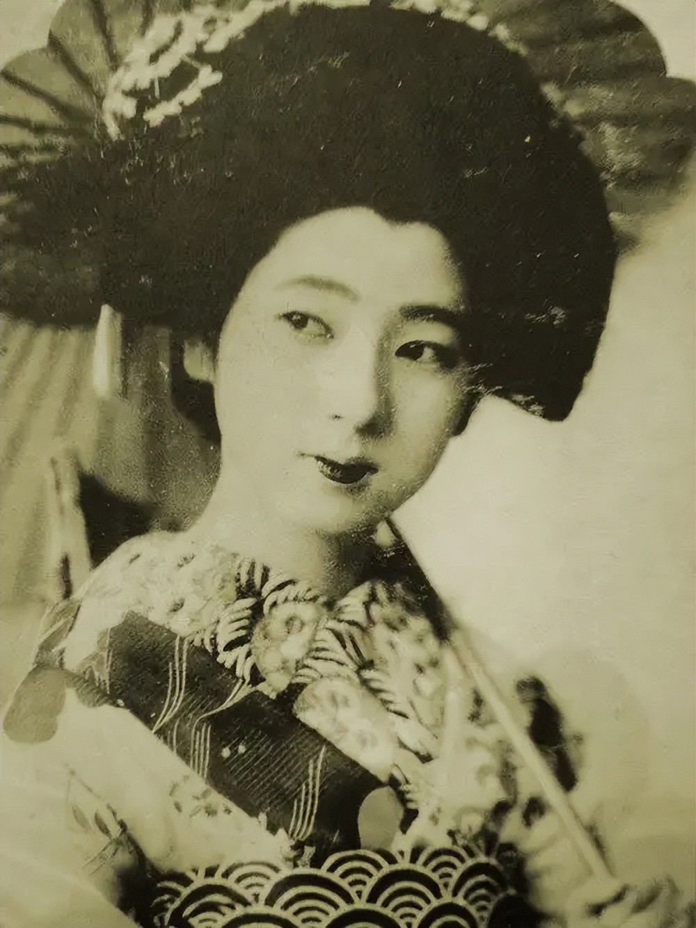 “私”小说鼻祖《棉被》：露骨地描写，大胆地暴露，私在何处？