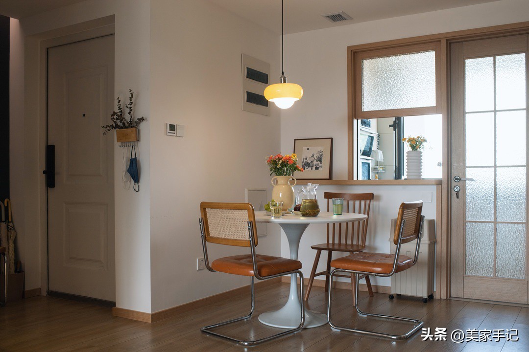 山东夫妻家中的高级场面：坚持不买沙发、茶几，入住反而实用顺心