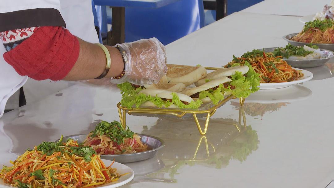 技能培训促餐饮发展,餐饮职业技能培训班