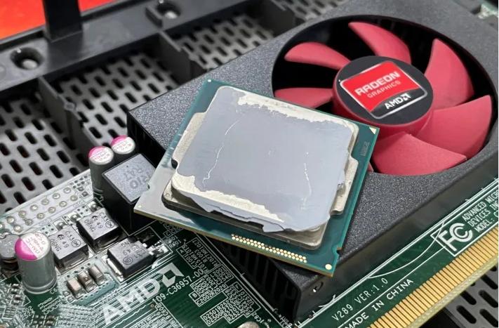 电脑深度清灰和普通清灰,用了三年的电脑清灰能提升多少