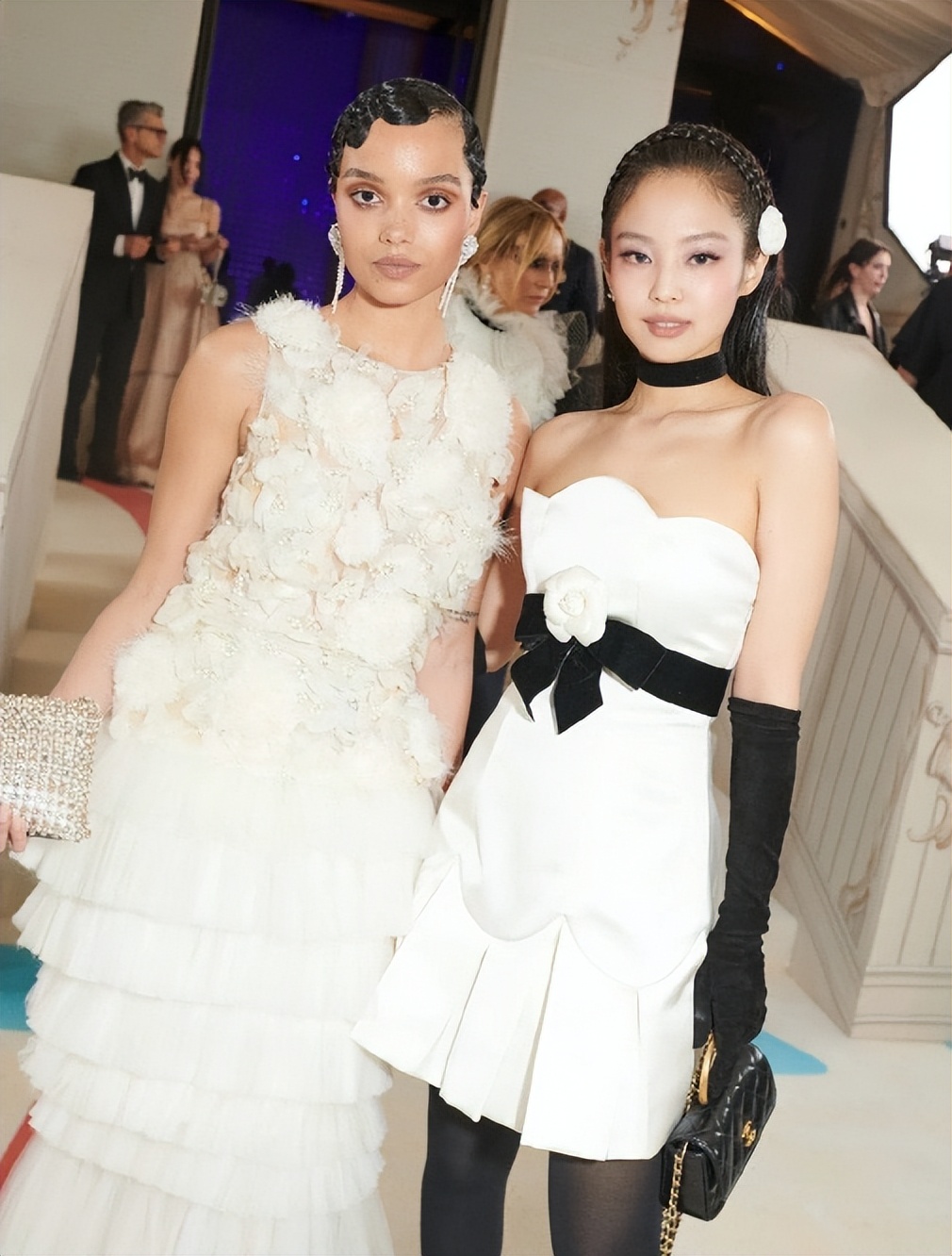 刘雯metgala红毯造型,2021metgala红毯刘雯