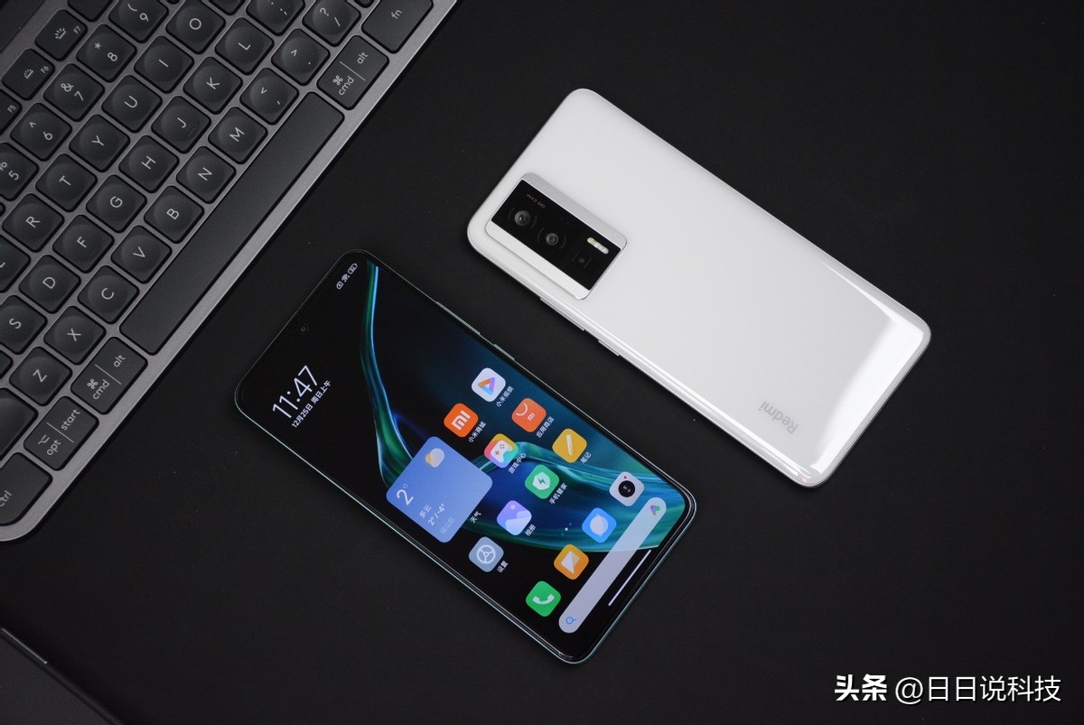 5500mAh+2K三星屏+512GB，跌至1699元，开学季福利