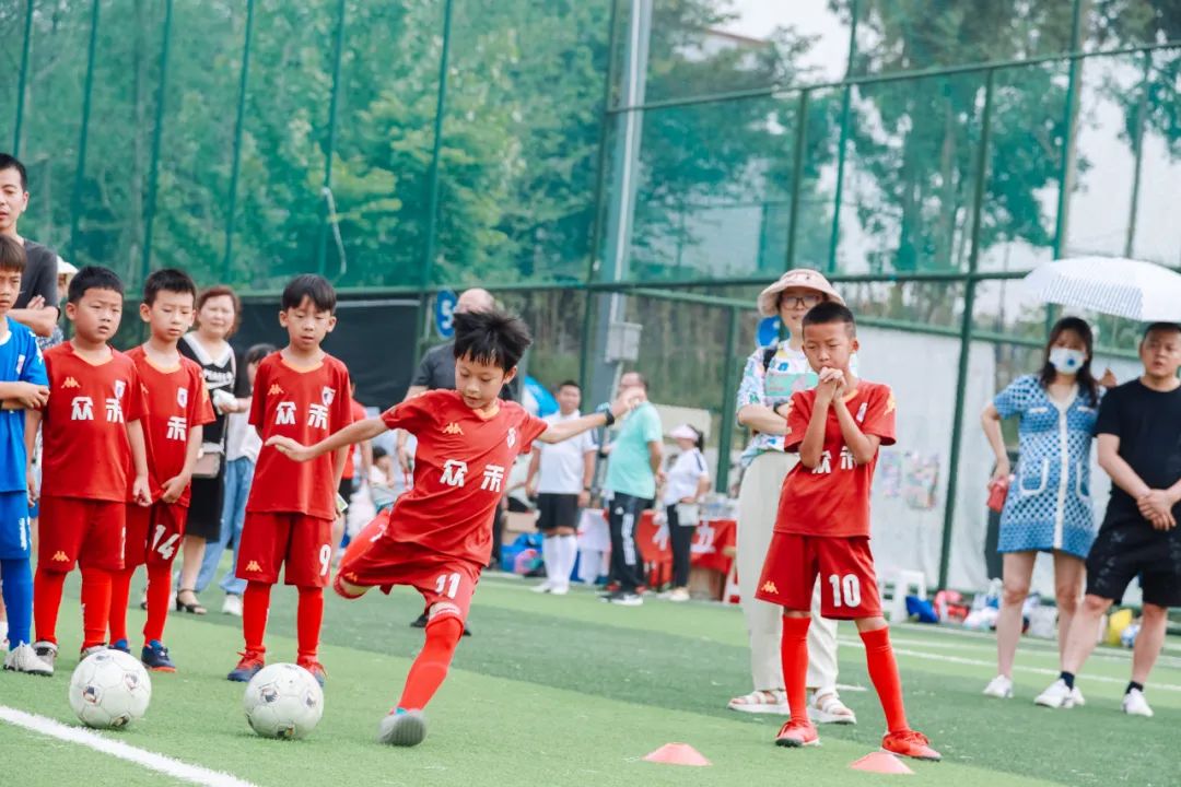 足球嘉年华内容,嘉年华快乐游戏