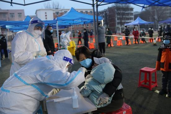 聚是一团火的下一句,聚是一团火散是一道光