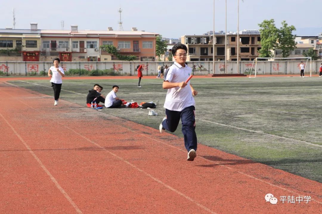骞抽檰涓绀惧洟琛ㄦ紨,骞抽檰涓鏂囪壓姹囨紨