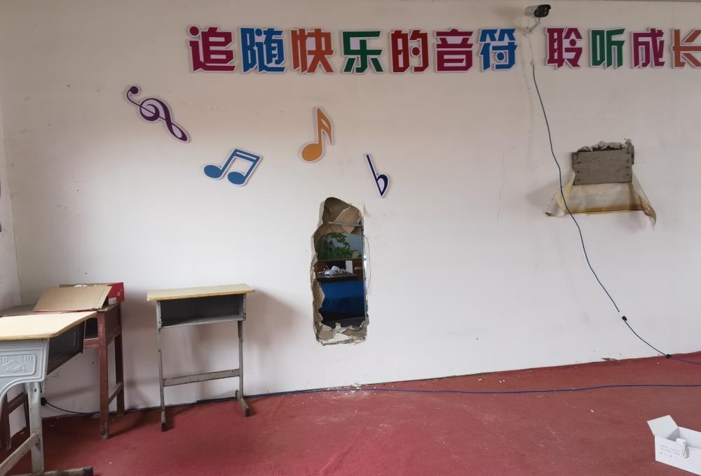 校长猥亵残障学生获刑家属回应,校长猥亵残障学生获刑家属发声