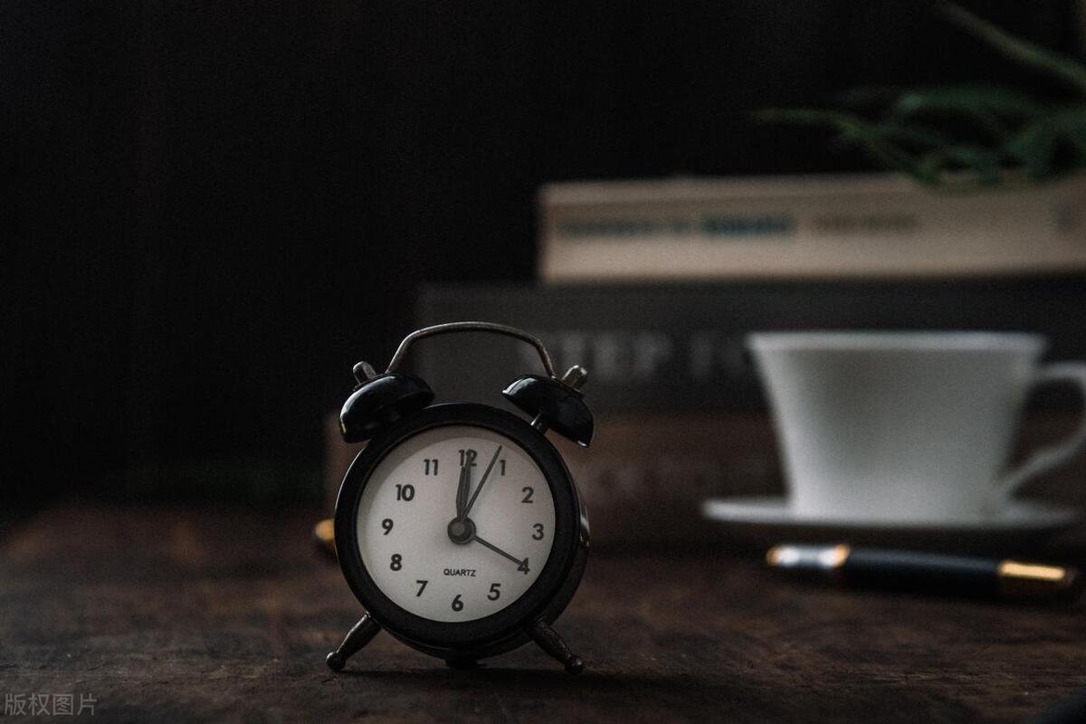 贾平凹认为人老了的三个特征,贾平凹说五十岁后最好的活法