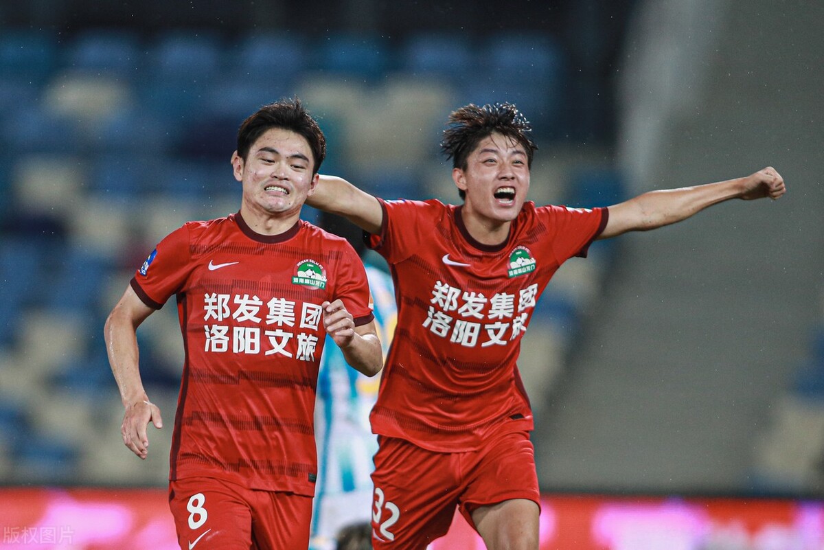 哈维尔执教河南建业,托马斯穆勒一人一城