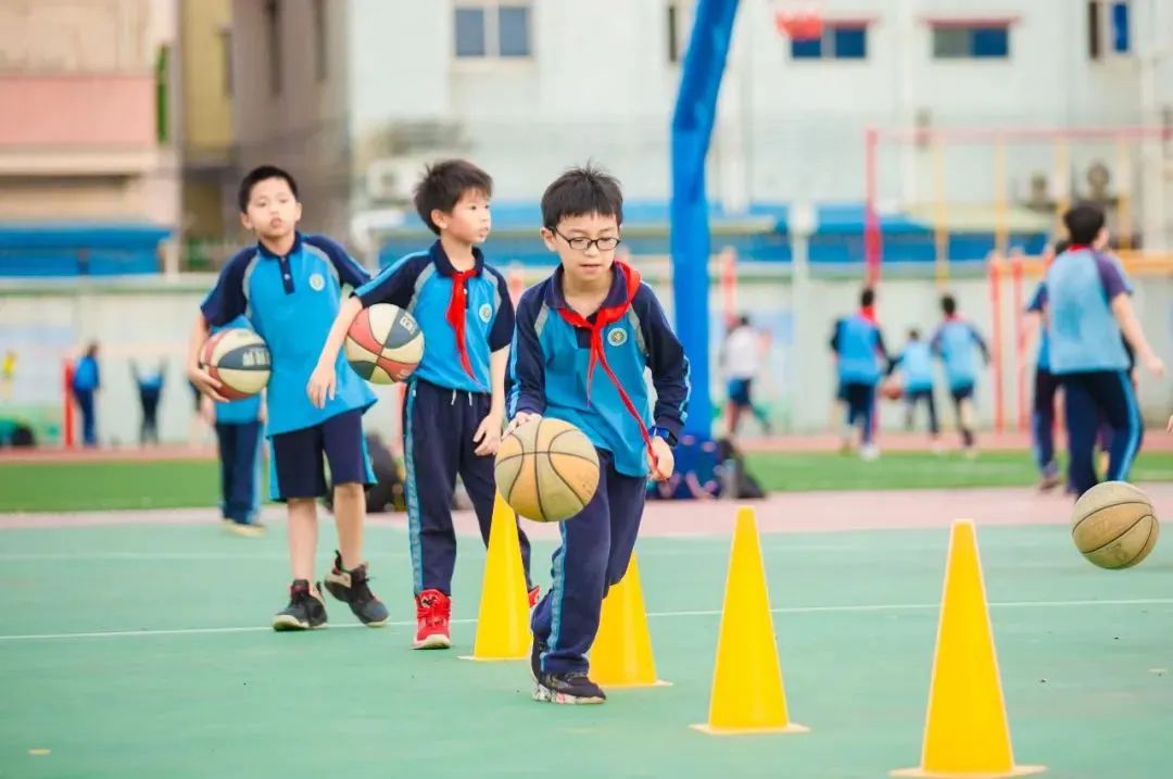 东莞市塘厦镇林村小学校园,东莞市塘厦镇林村小学