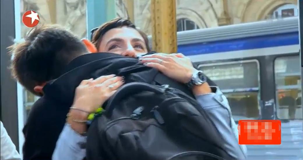 44岁影帝婚后13年自曝心愿惹哭网友！他们的神仙爱情比小说更动人