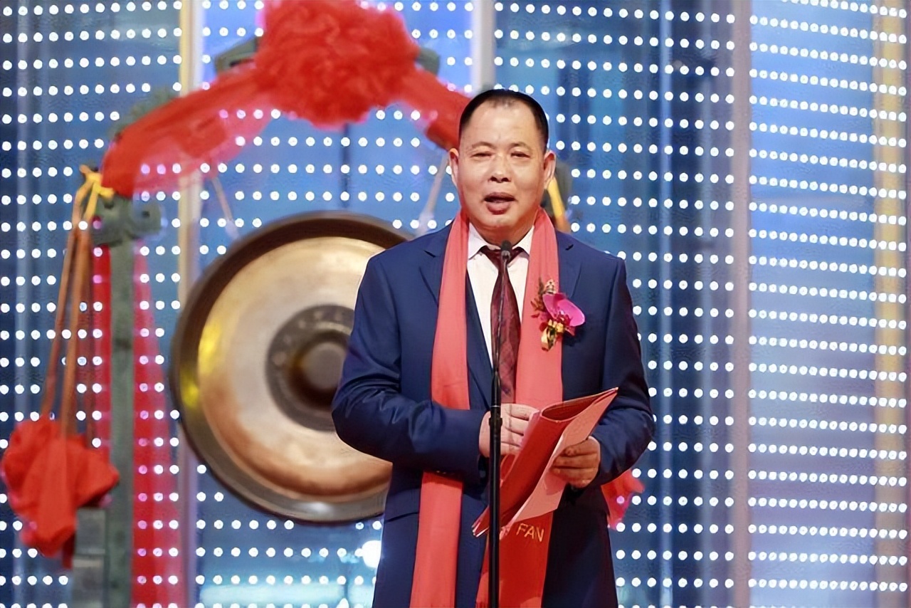 上海金山龙头企业,上海金山民企