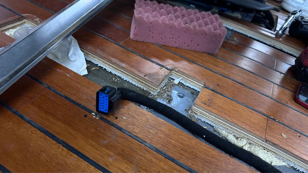 破烂的车变成新车,破烂的车子翻新