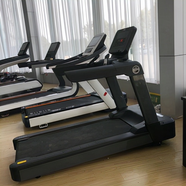 高尔夫健身器材训练,高尔夫初学者必备物品清单