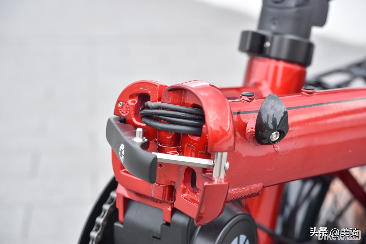 树立电自双驱新标杆DAHON大行全新UNIOE16电助力折叠车评测