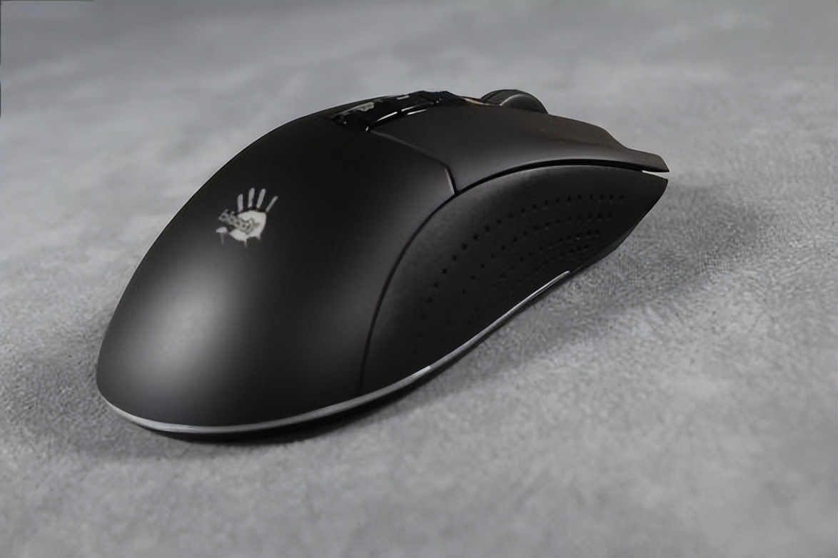 双飞燕血手幽灵r90鼠标,血手幽灵r90plus鼠标怎么样