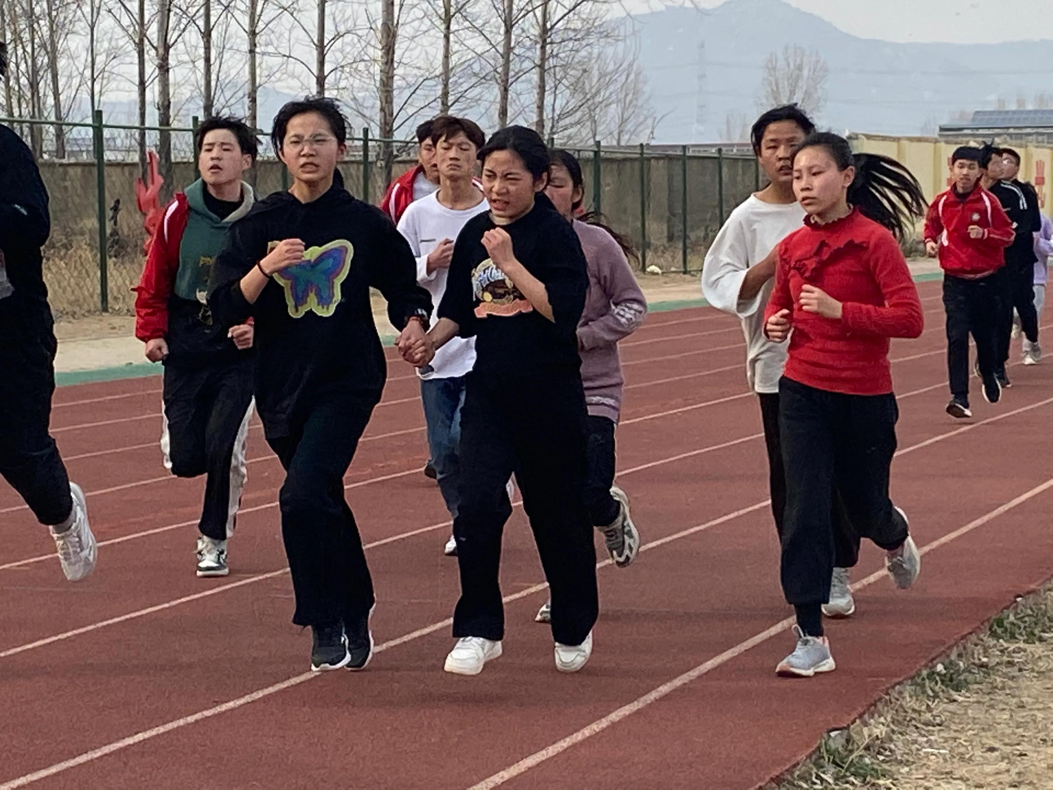 阳光体育大课间龙阳,阳光校园体育活动