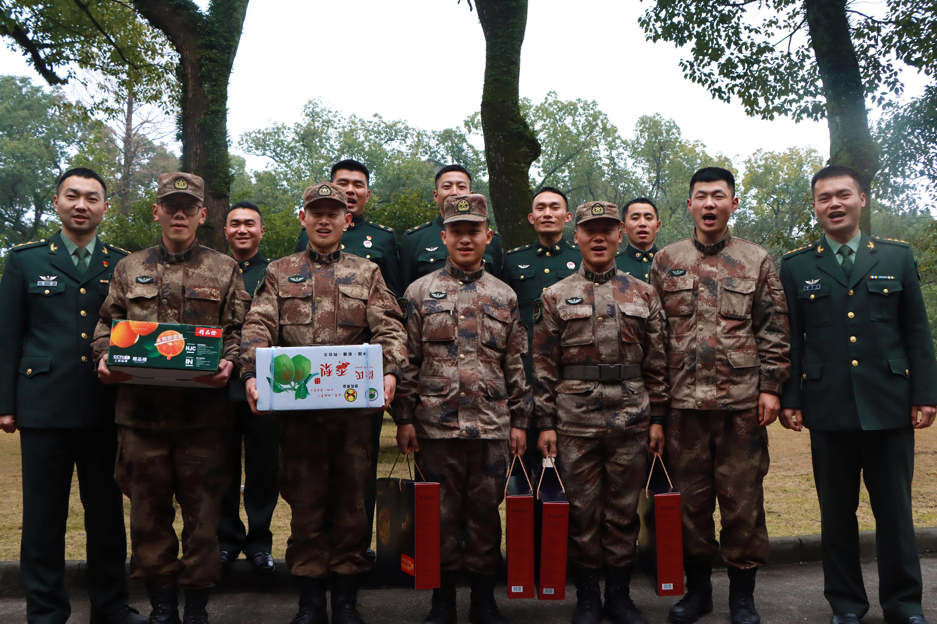 春节军营年味别样浓,军营春节年味浓虎跃戈壁庆新春