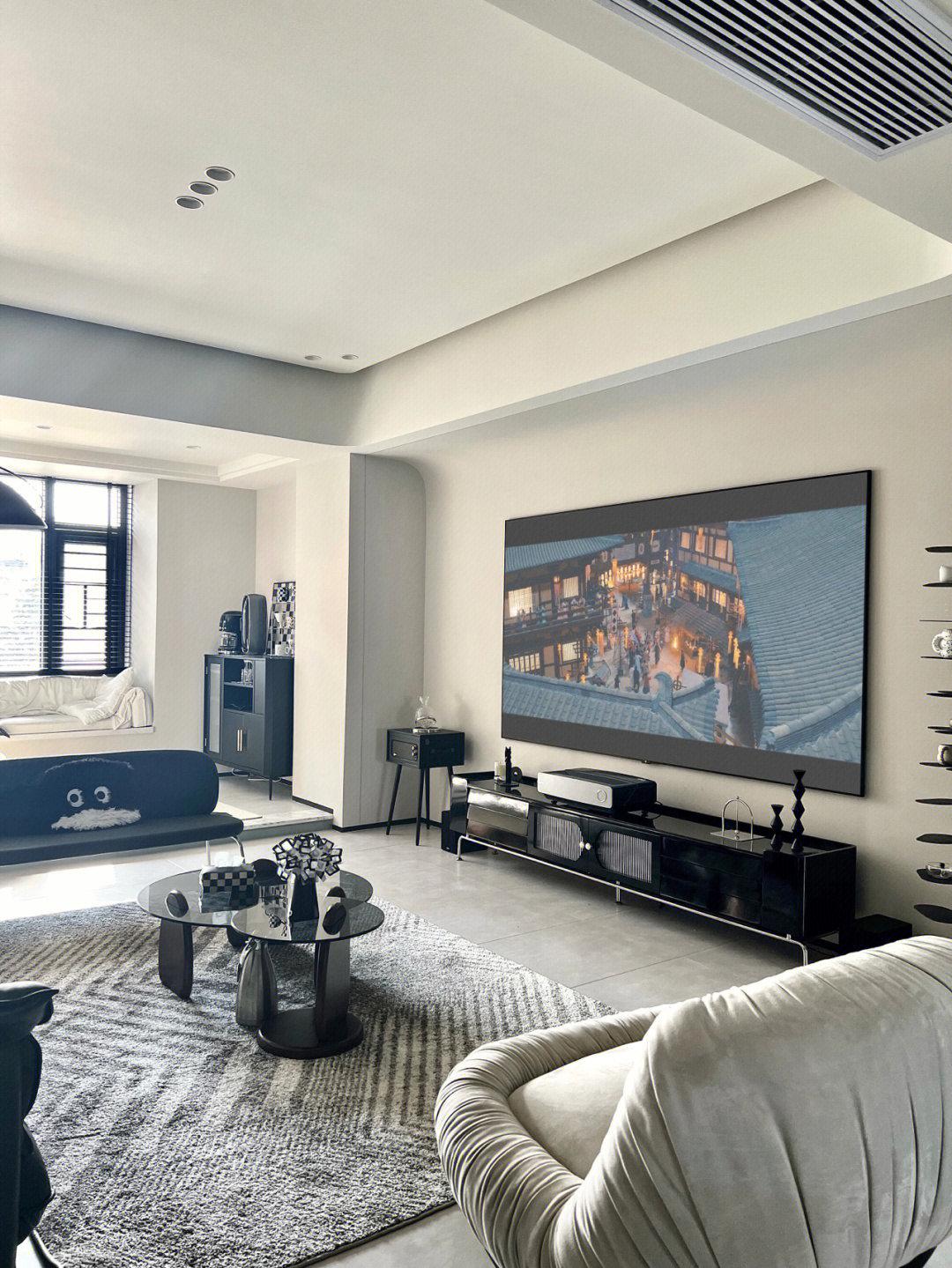 海信激光电视是什么样的电视,海信的激光电视好还是液晶电视好