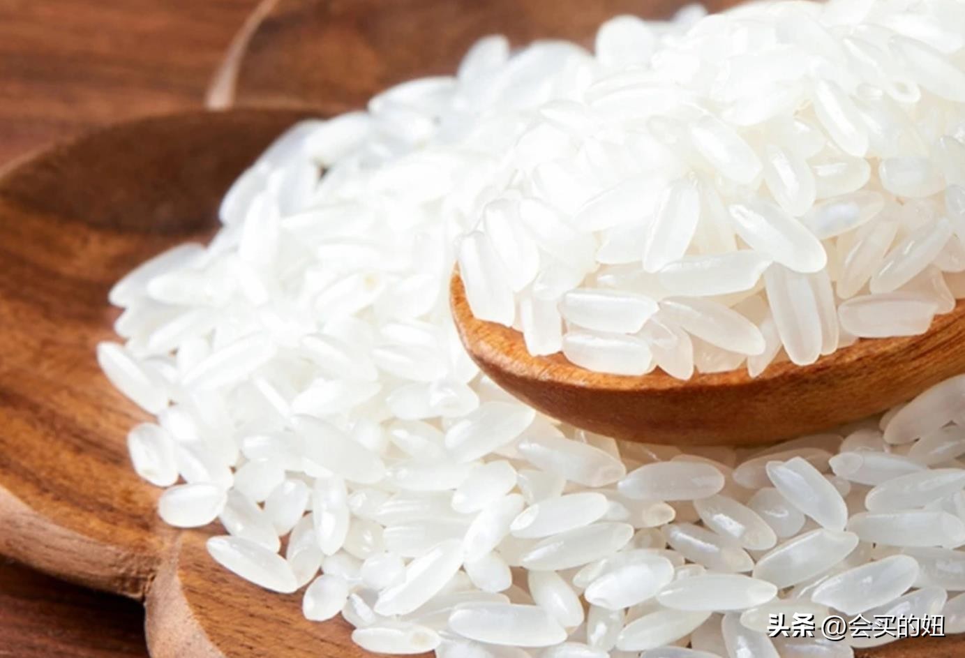 如何挑选一款好的家用电饭煲,电饭煲怎么挑选一款适合家用的