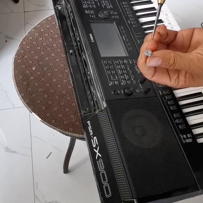 雅马哈电子琴310拆卸方法,电子琴教程雅马哈sx600