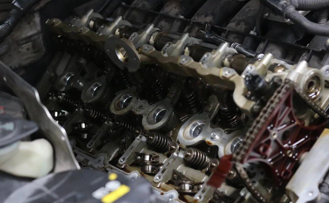 老款宝马730改新款全过程,12年40万公里宝马730翻新