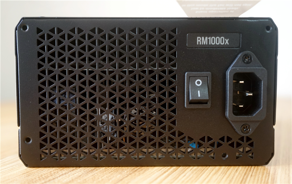 体验海盗船LCD冷头——Z690Hero+TUFGaming3070Ti+迎广515装机记