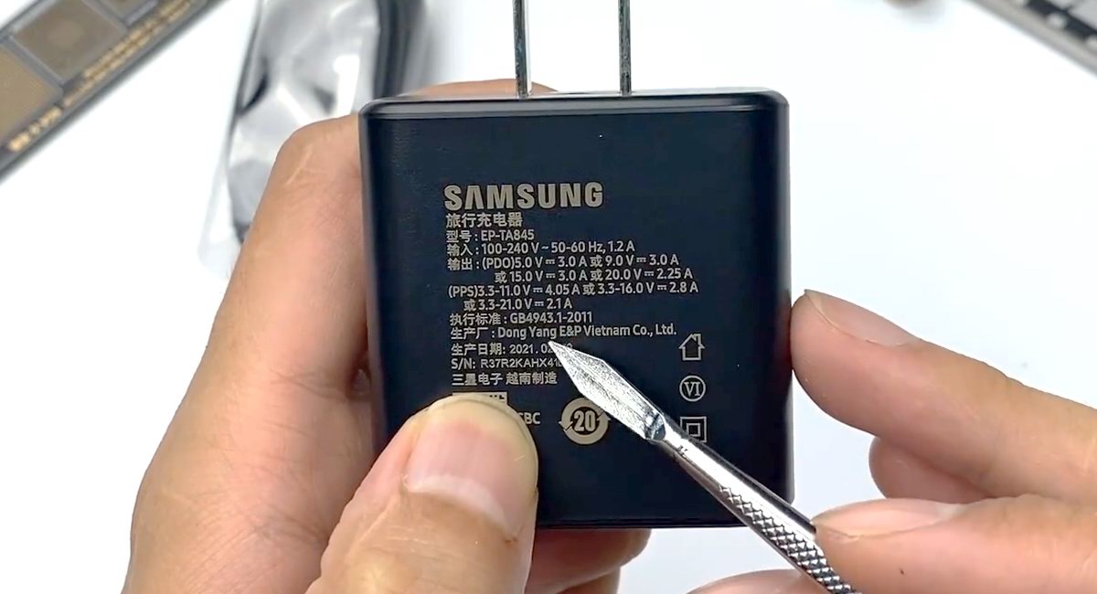 三星s20ultra充电器45w和25w区别,三星s22ultra能用老款25w充电器吗