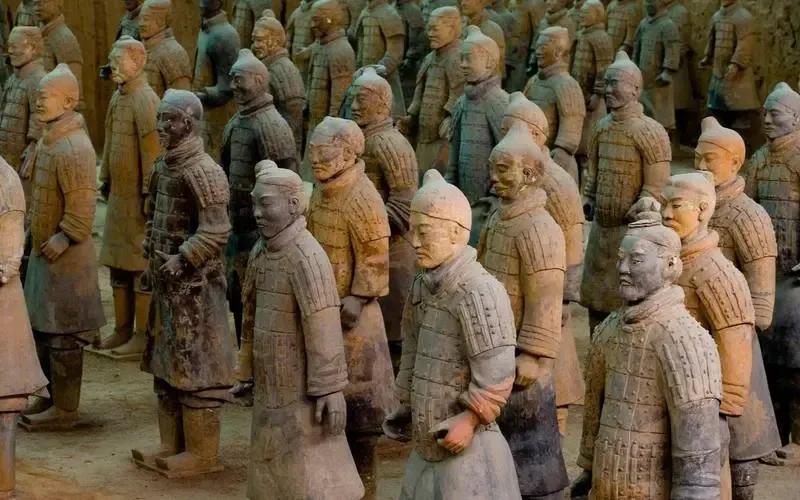 秦始皇兵马俑栩栩如生的特点,秦始皇兵马俑为什么千人千面