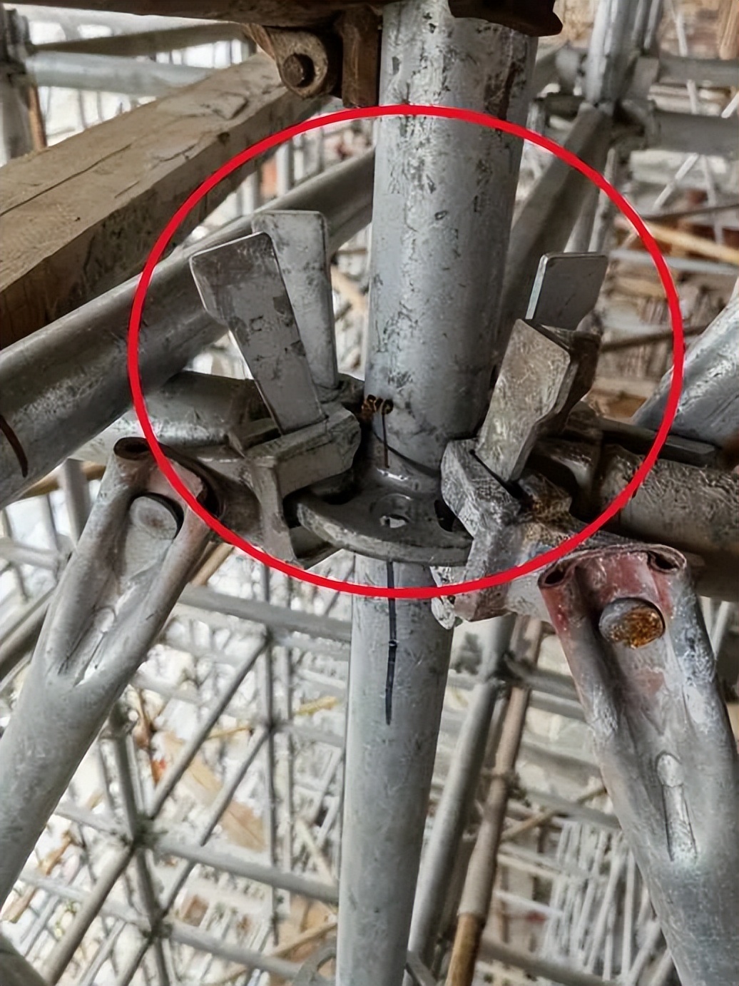 脚手架工程隐患识别图集,脚手架工程安全隐患图片讲解