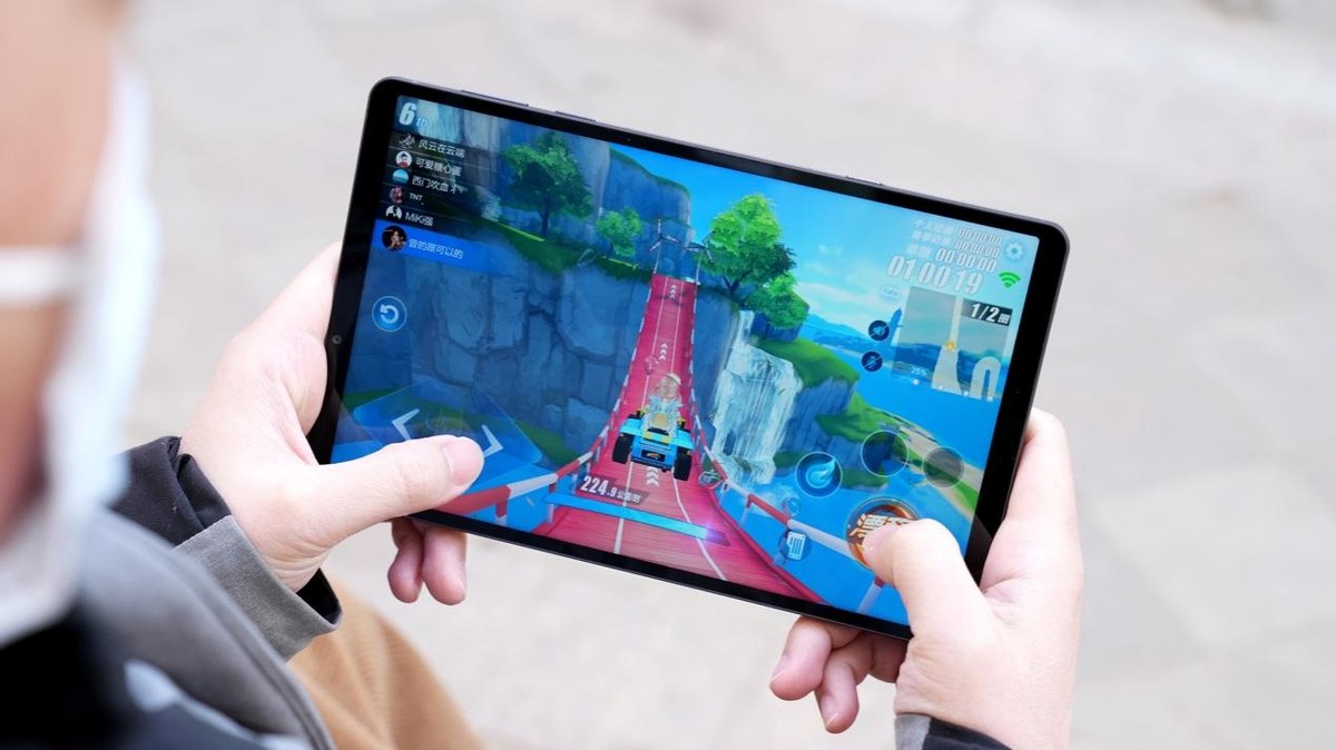 联想拯救者平板y700游戏体验,联想拯救者y700平板游戏测试