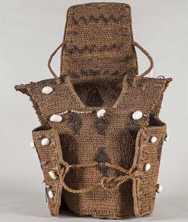 基里巴斯武士的盔甲如何？用鱼皮做盔甲，椰子纤维编护甲