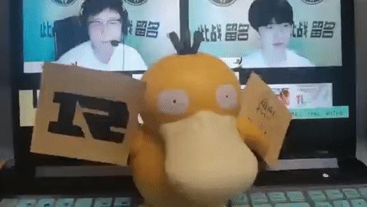 可达鸭肯德基玩具正品,肯德基可达鸭玩具搞笑视频