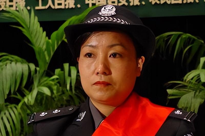 打掉200多个黑势力!如全国警察都像“任长霞”,还会有黑势力?