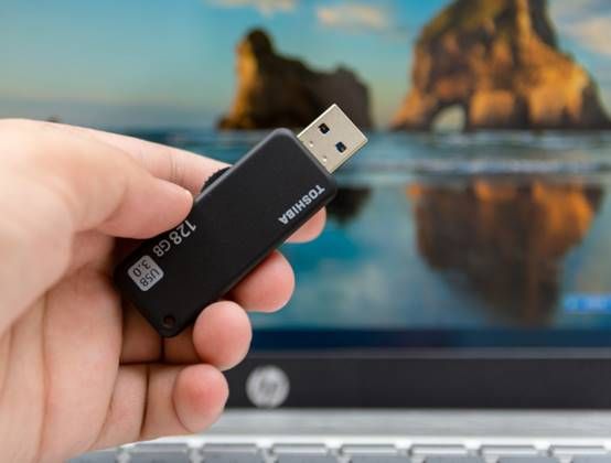 u盘里的文件删除格式化后又恢复,u盘文件被杀毒软件删除怎么恢复