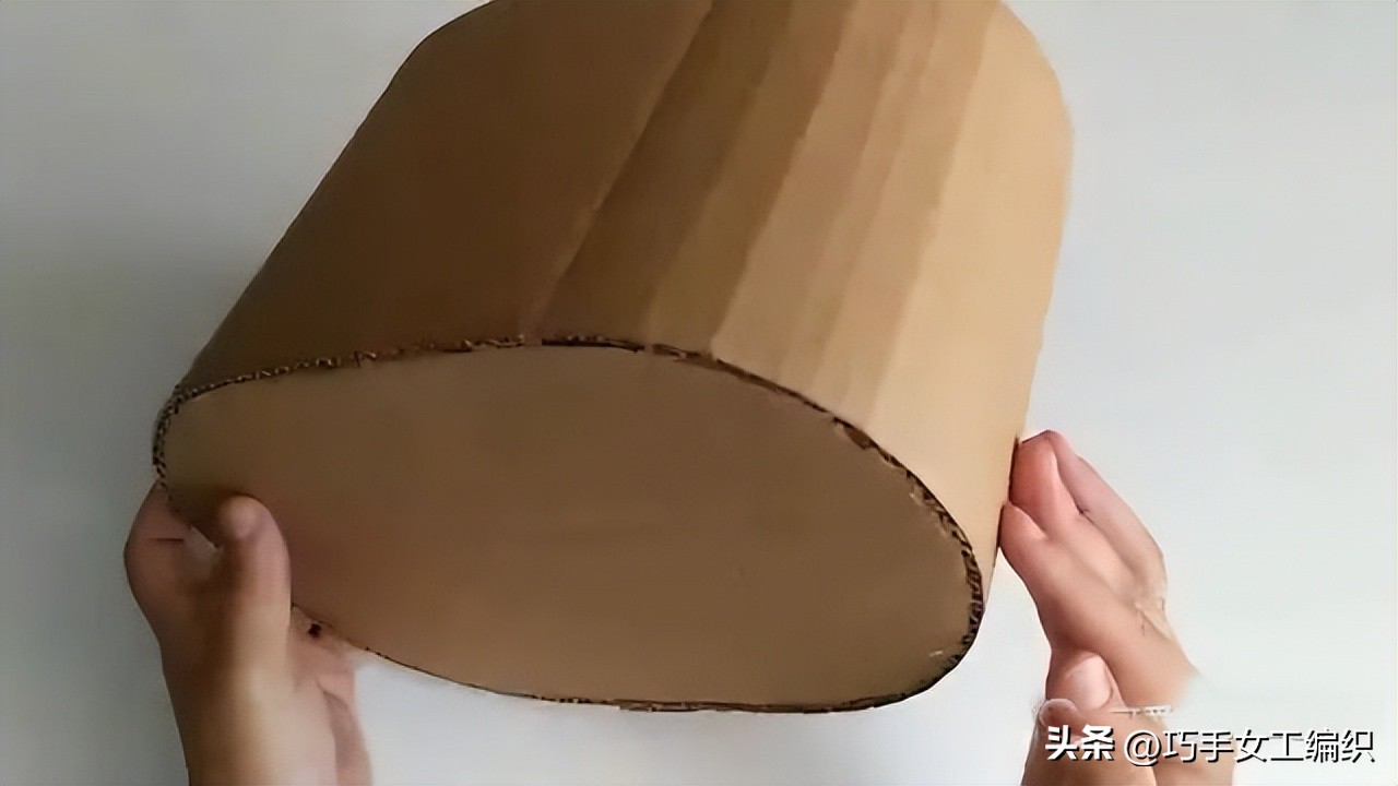 如何用旧牛仔裤做收纳,旧牛仔裤改造收纳袋挂件简单