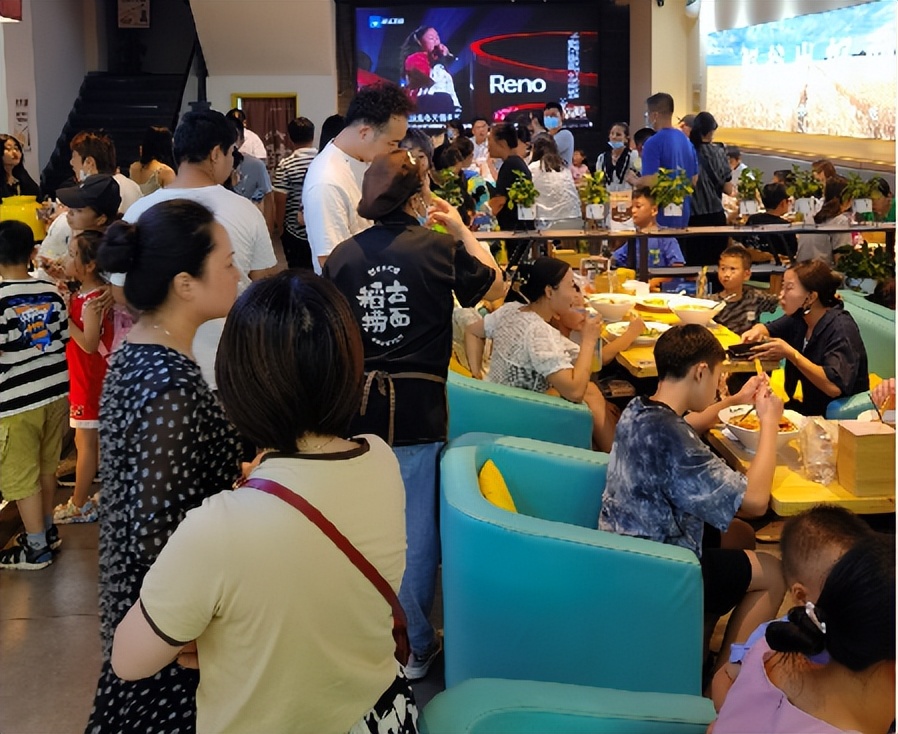 新手如何经营一家餐饮店呢,如何开好一家餐饮店的流程