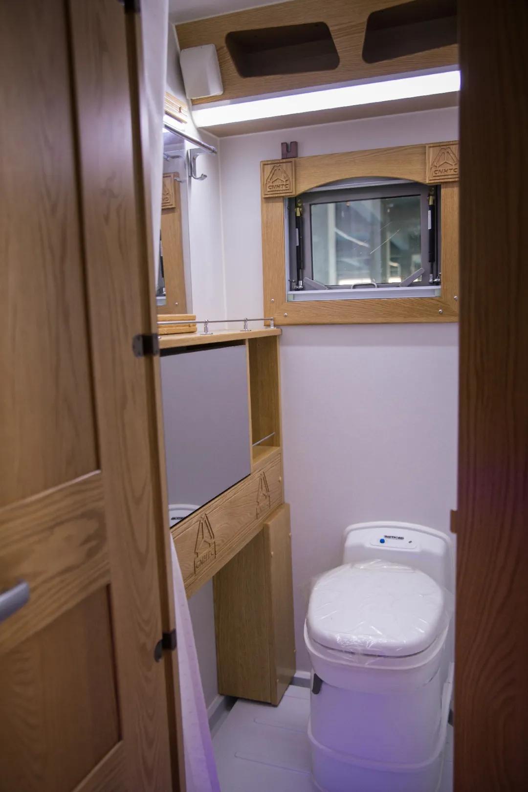 重汽曼恩无疆系列4驱版售价,新重汽曼恩无疆系列4驱版多少钱