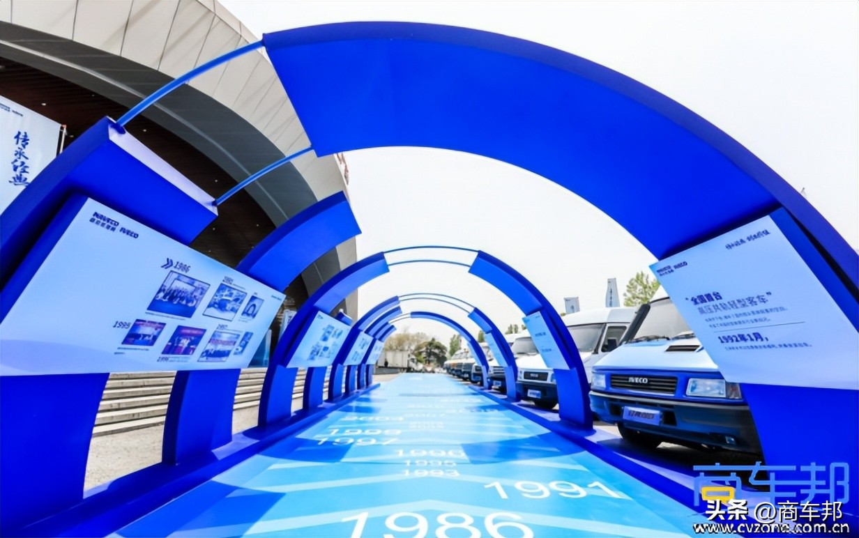 老款经典全顺跟依维柯得意怎么选,依维柯得意和经典全顺哪个更耐用