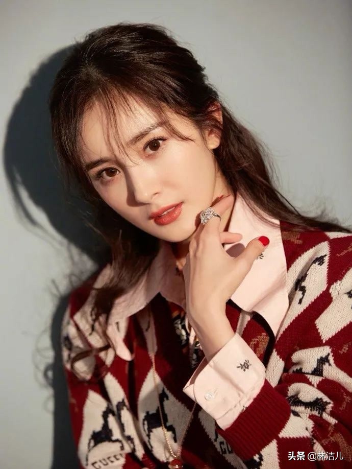 腮红控看过来，2022年肉桂奶茶色火了，杨幂、程潇涂上纯欲感满满