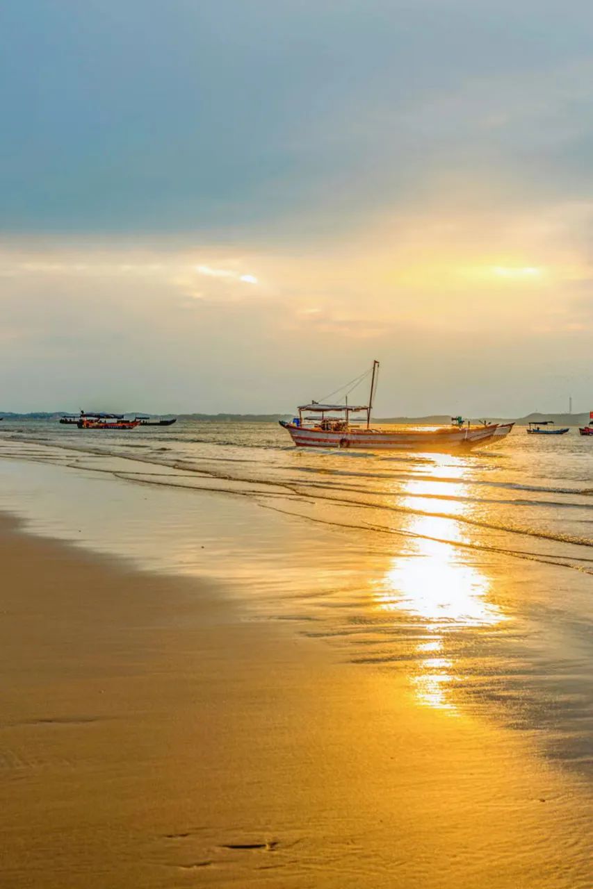 回到小县城朝九晚五,回到朝九晚五的心情说说