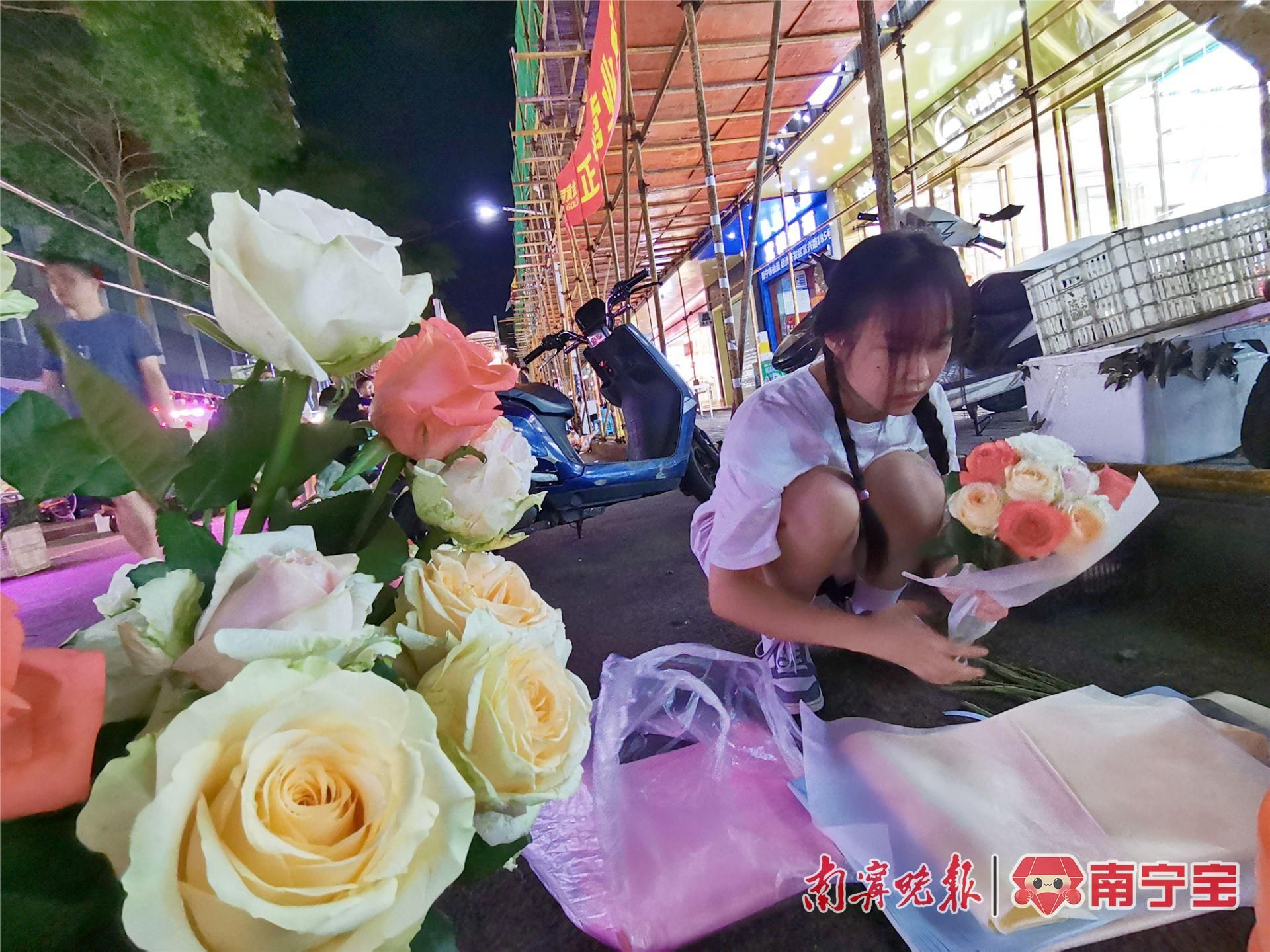 暑假打工卖花日常,暑假兼职地摊卖花