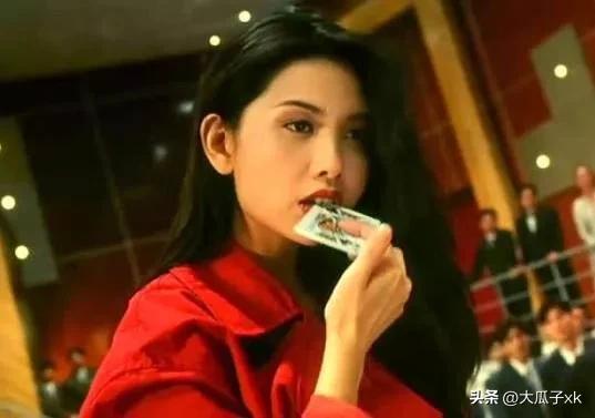 90年代年轻时的颜值巅峰女神,惊艳全球的十二位神颜美女