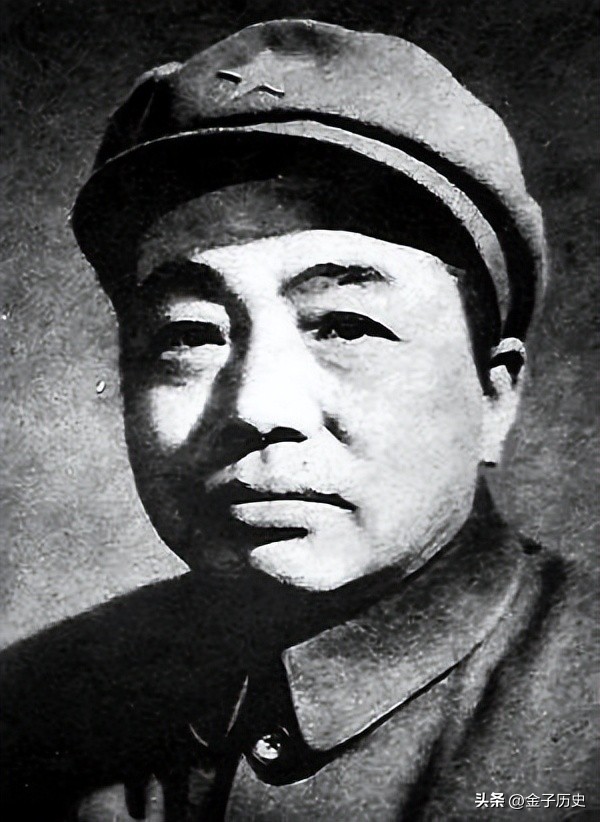 1955年授衔，四野军长拟被授予大校，毛主席很惊讶：他应该是少将