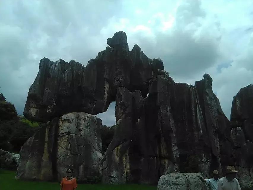 5a级喀斯特奇观石林风景区,世界最大石林地质奇观是什么