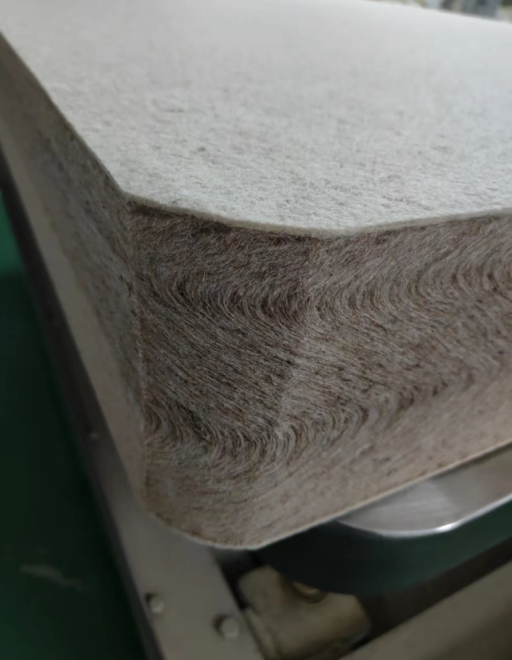 选对一个床垫对睡眠有帮助,什么牌子床垫对人体睡眠最好的